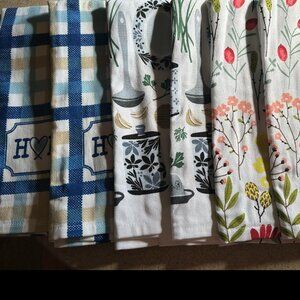 (6) New Mainstays Meadow Floral Kitchen Towels